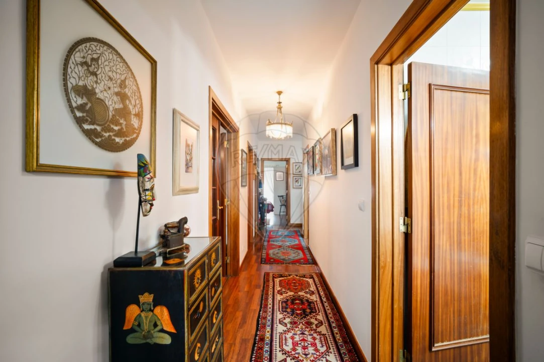 Apartamento T7 para Venda em Arroios Foto 11
