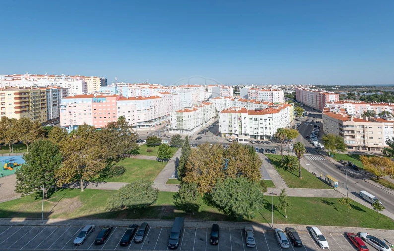 Apartamento T2 para Arrendamento em Corroios Foto 30