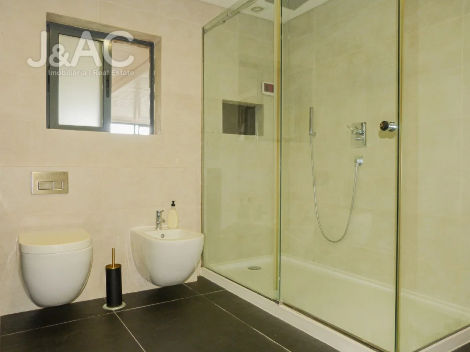 Moradia T3 para Arrendamento em Alcabideche Foto 27