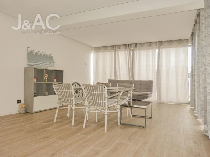 Moradia T3 para Arrendamento em Alcabideche Foto 5