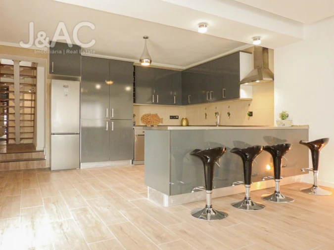 Moradia T3 para Arrendamento em Alcabideche Foto 8