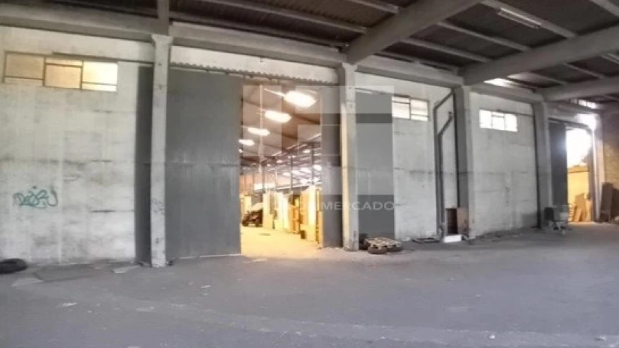 Armazém para Venda em Queluz e Belas