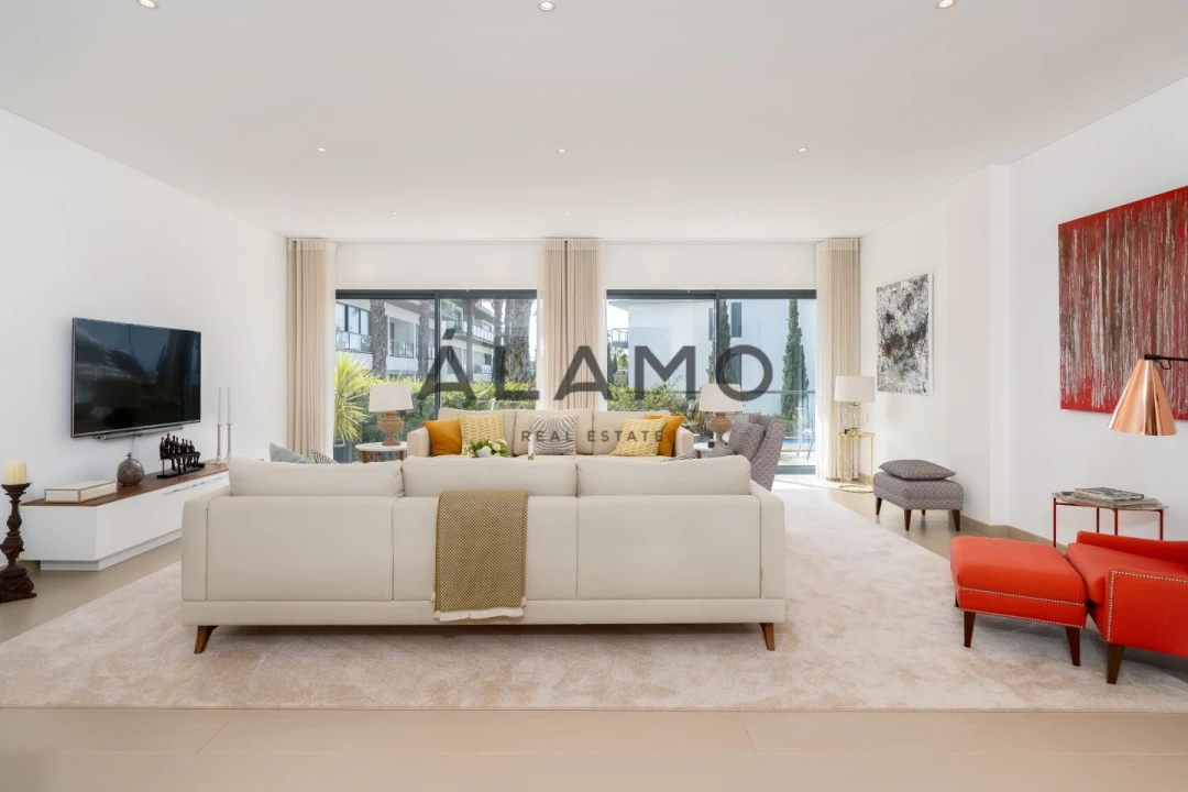 Apartamento T3 para Venda em Quarteira Foto 4