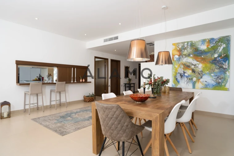 Apartamento T3 para Venda em Quarteira Foto 8