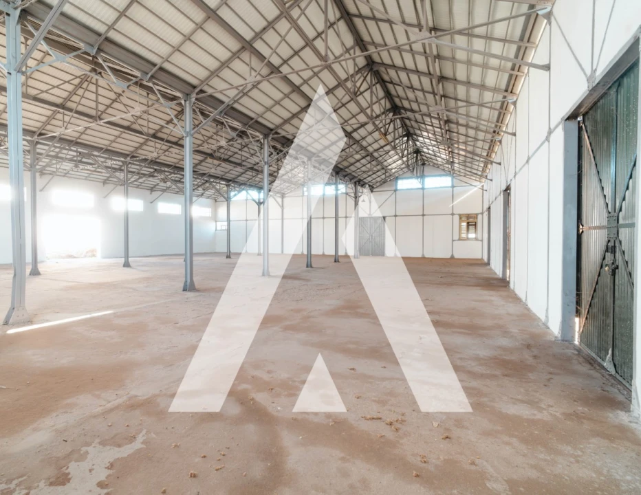 Armazém para Arrendamento em Soure Foto 8