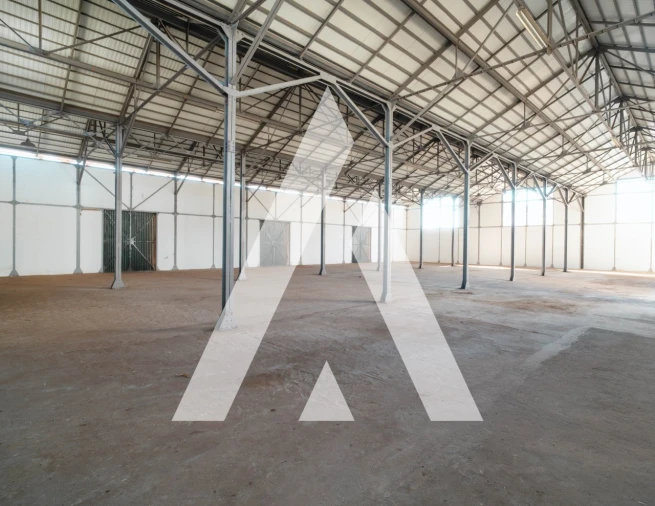 Armazém para Arrendamento em Soure Foto 2