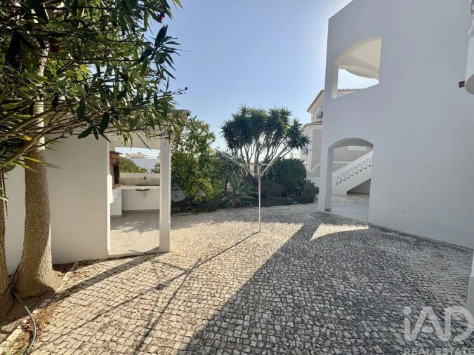 Moradia T4 para Venda em Lagos (São Sebastião e Santa Maria) Foto 25