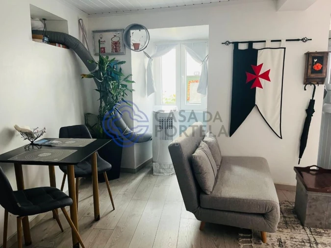 Moradia T2 para Venda em Serra e Junceira Foto 3