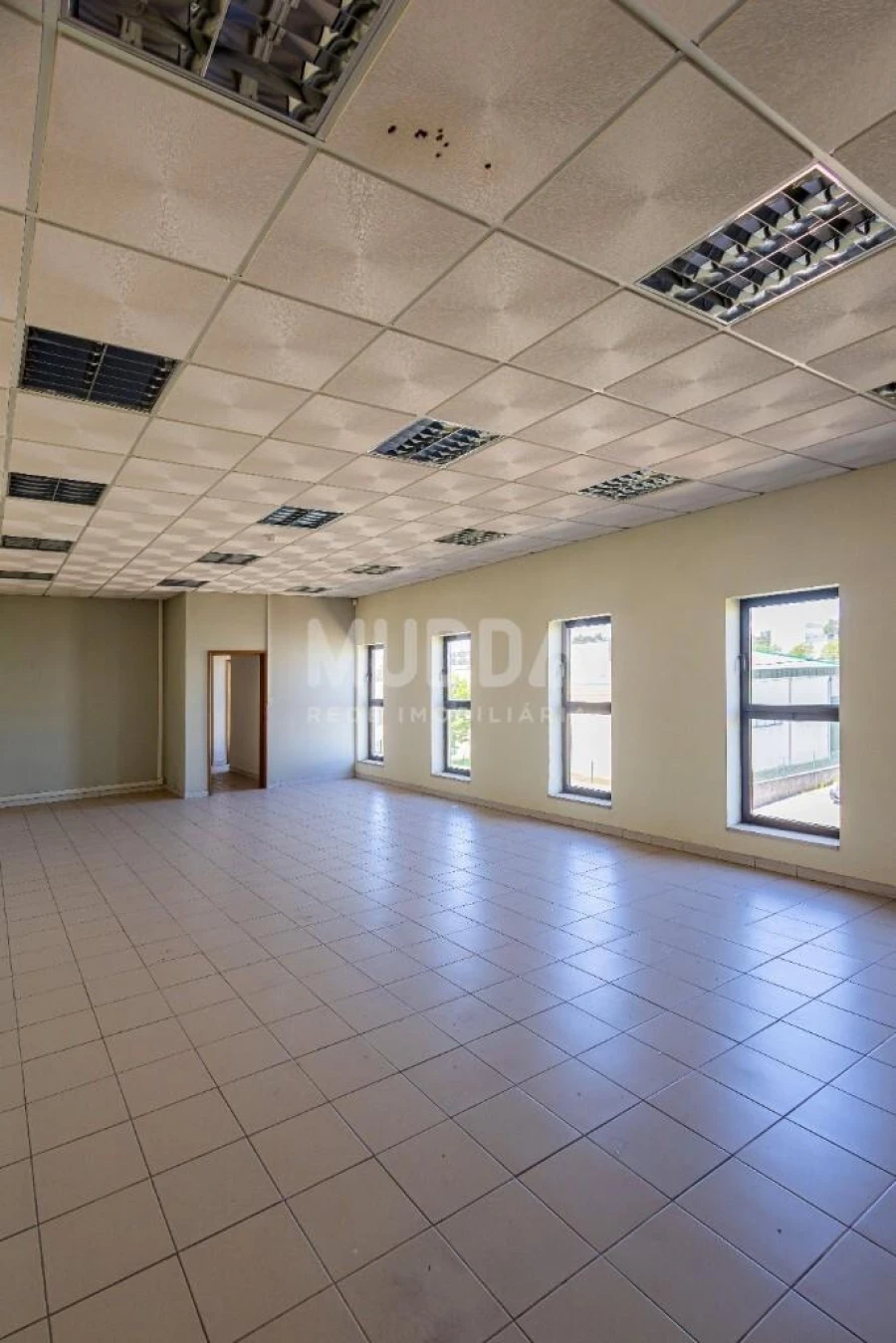 Armazém para Arrendamento em Oiã Foto 34