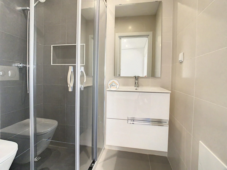 Apartamento T2 para Venda em Olhão Foto 15