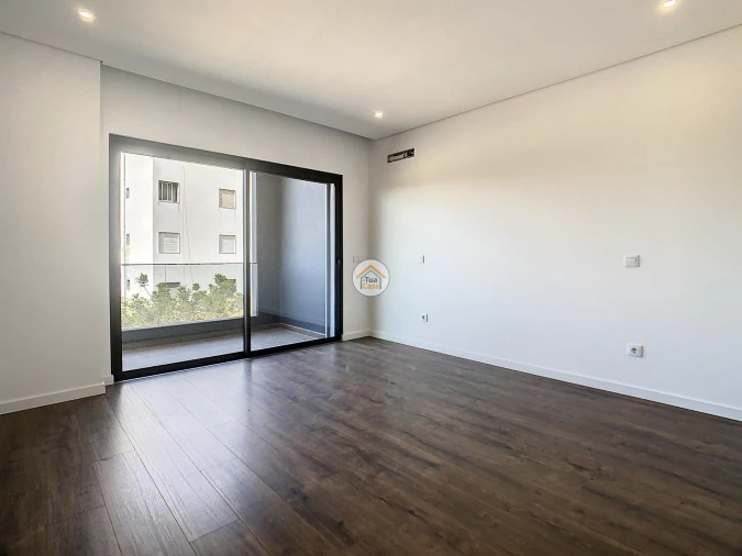 Apartamento T2 para Venda em Olhão Foto 27