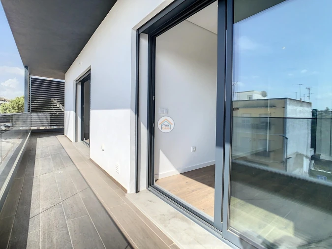 Apartamento T2 para Venda em Olhão Foto 9