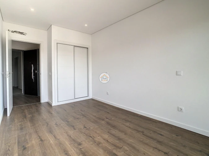 Apartamento T2 para Venda em Olhão Foto 19