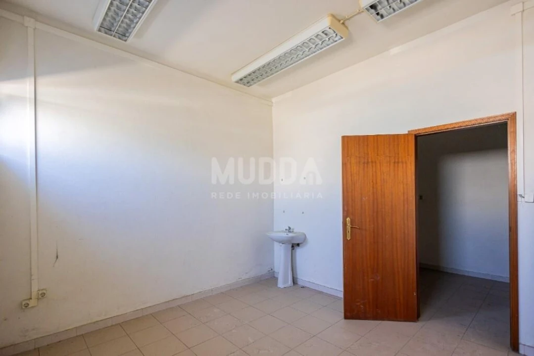 Armazém para Venda em Oiã Foto 38