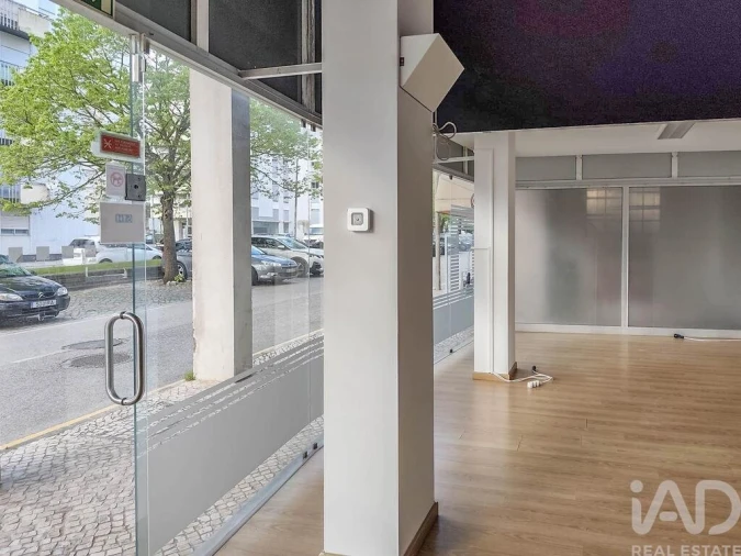 Loja para Venda em Marinha Grande Foto 4