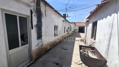 Moradia T3 para Venda em Alpiarça