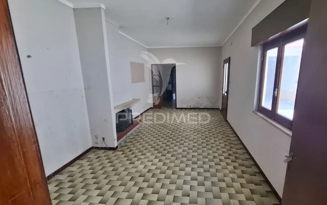 Moradia T3 para Venda em Alpiarça Foto 2