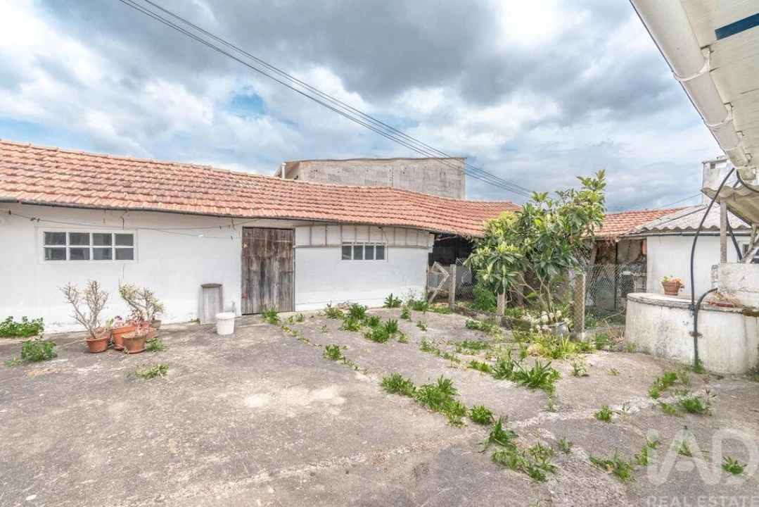 Moradia T3 para Venda em Maceira Foto 11