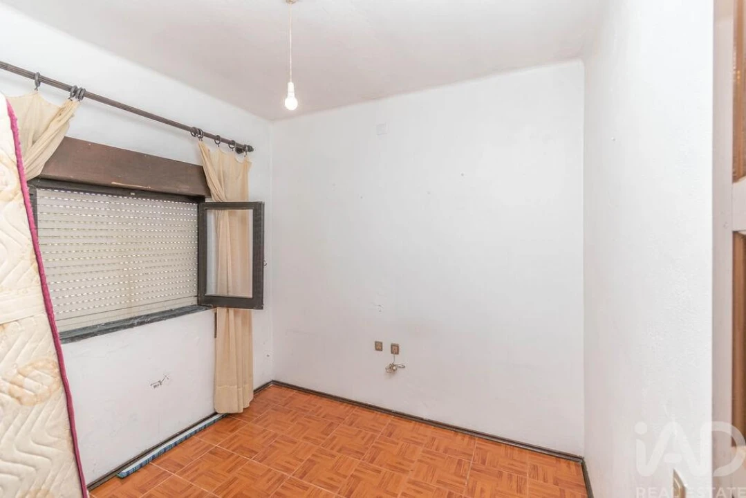 Moradia T3 para Venda em Maceira Foto 8