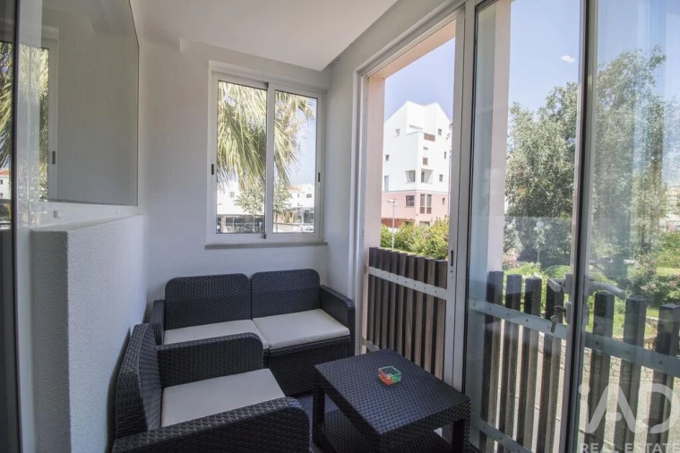 Apartamento T2 para Venda em Quarteira Foto 16