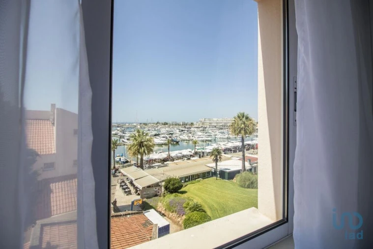 Apartamento T2 para Venda em Quarteira Foto 10