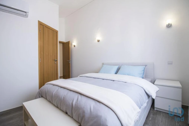 Apartamento T2 para Venda em Quarteira Foto 8