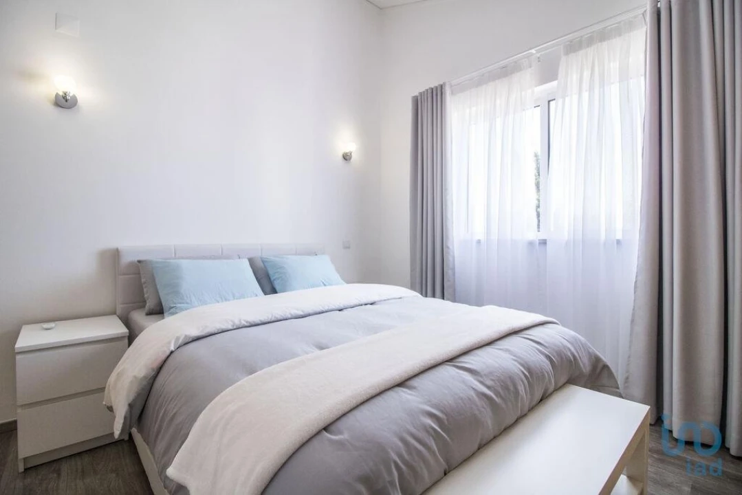 Apartamento T2 para Venda em Quarteira Foto 7