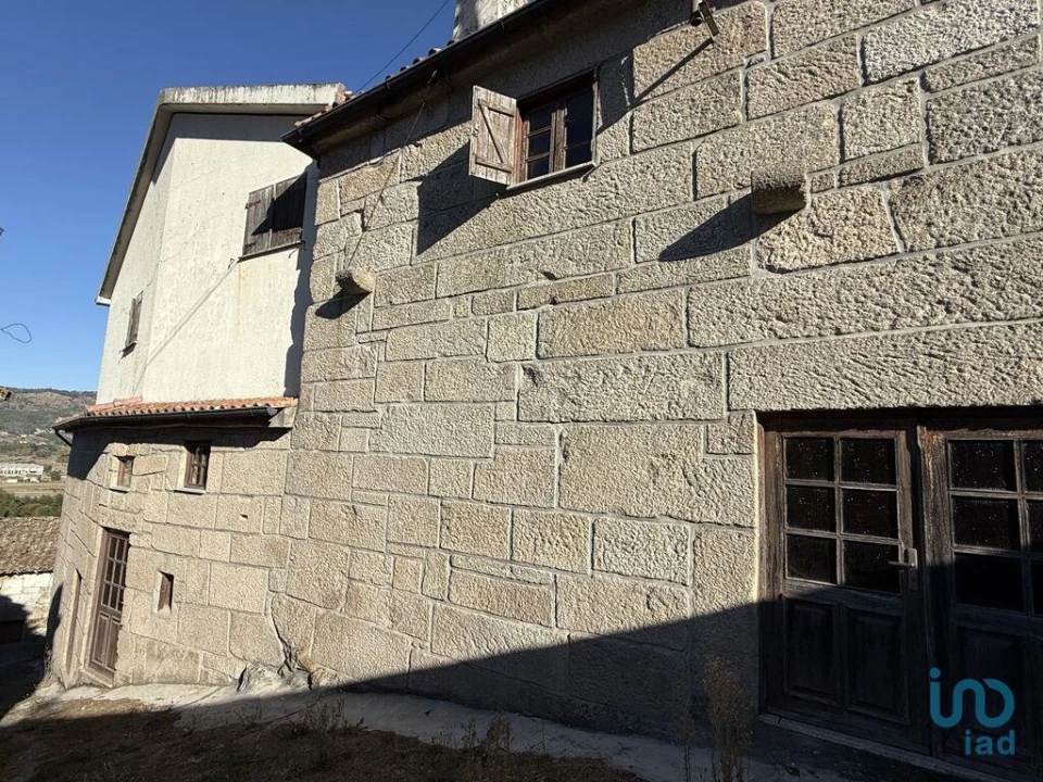 Moradia T5 para Venda em Telões Foto 2