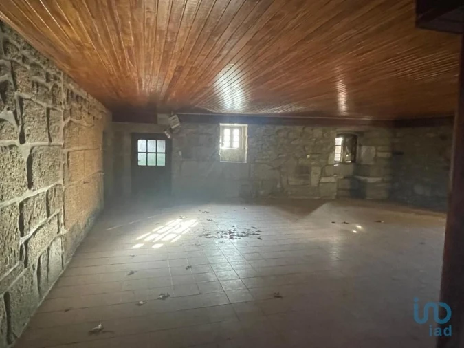 Moradia T5 para Venda em Telões Foto 11