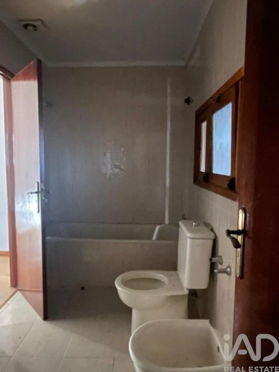 Moradia T5 para Venda em Telões Foto 15