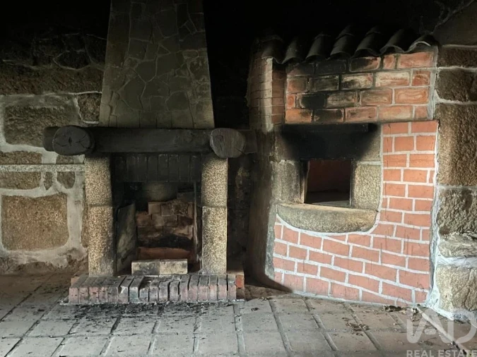 Moradia T5 para Venda em Telões Foto 18