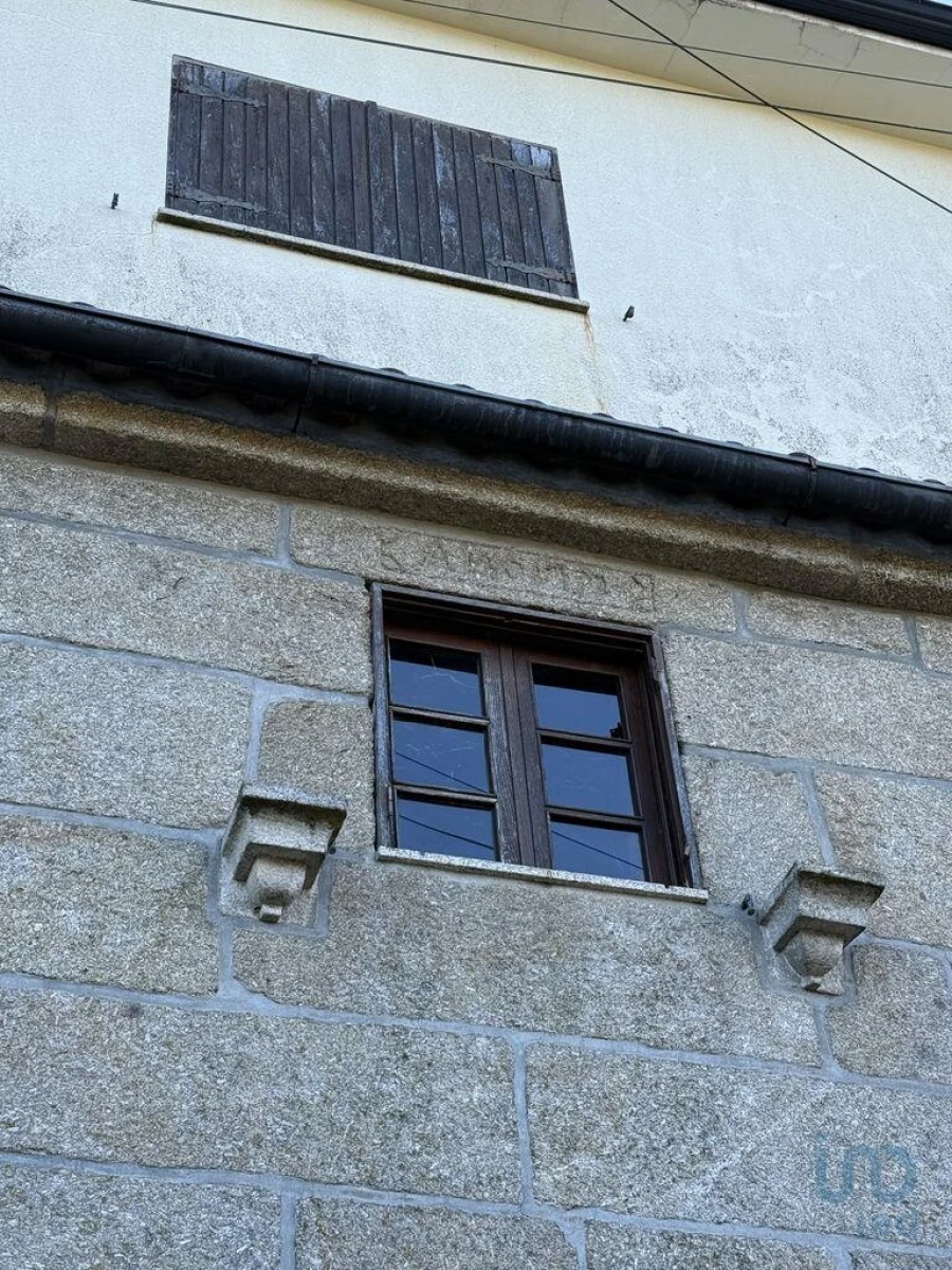 Moradia T5 para Venda em Telões Foto 5