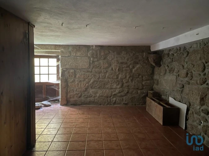 Moradia T5 para Venda em Telões Foto 14