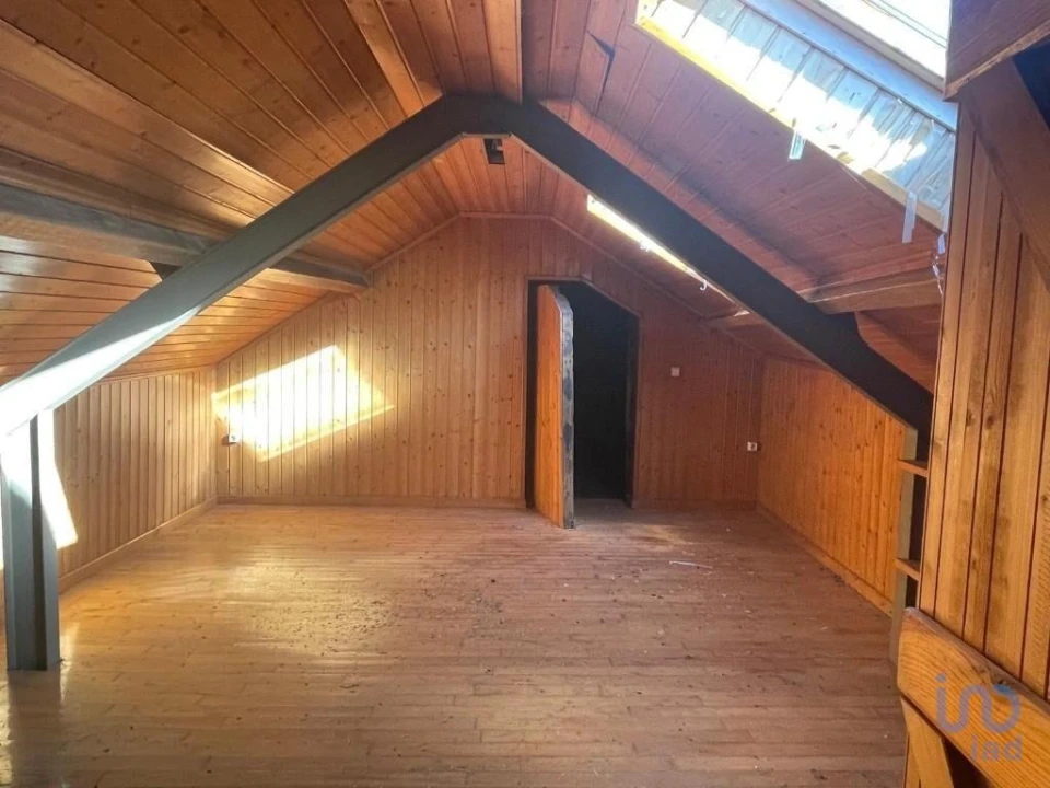 Moradia T5 para Venda em Telões Foto 9