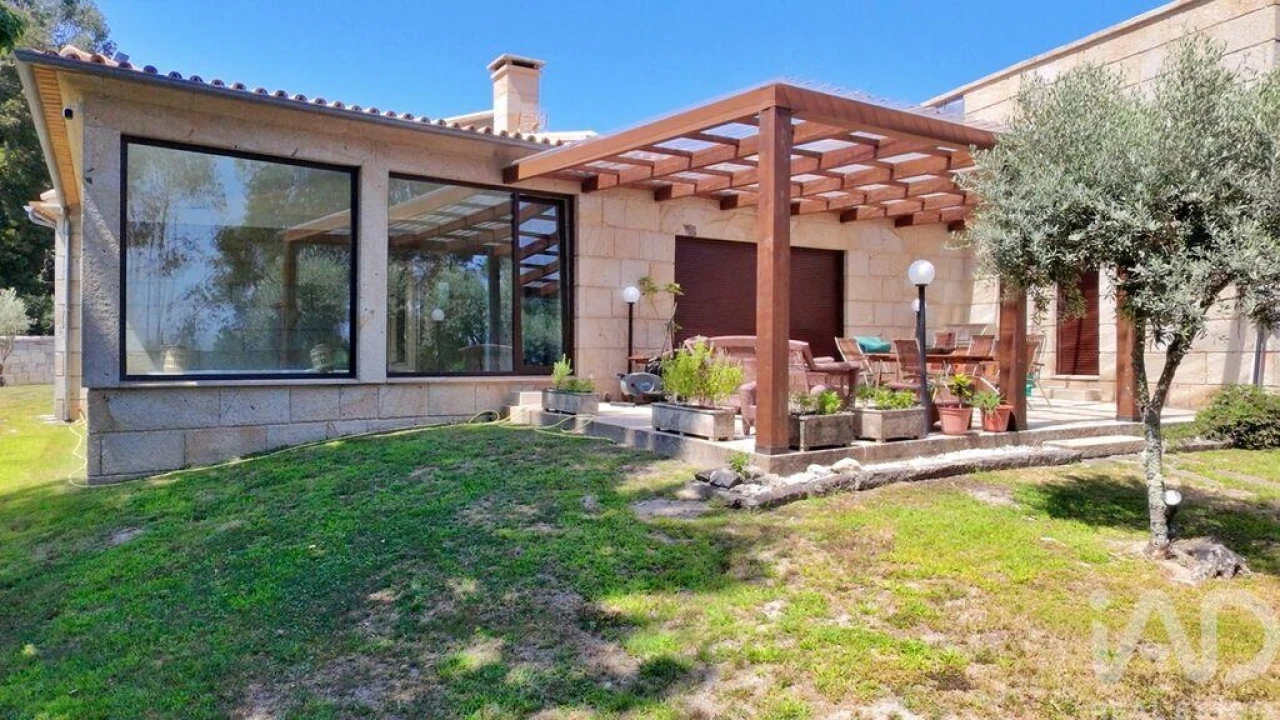 Moradia T4 para Venda em Associação de Freguesias do Vale do Neiva Foto 26