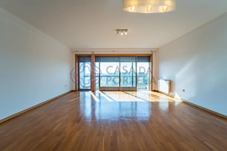 Apartamento T3 para Venda em Moreira Foto 12