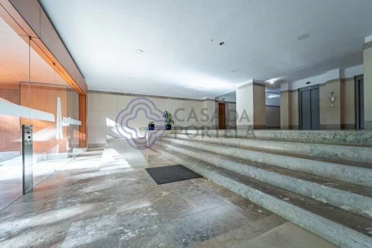 Apartamento T3 para Venda em Moreira Foto 6