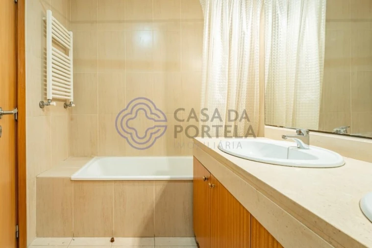 Apartamento T3 para Venda em Moreira Foto 29