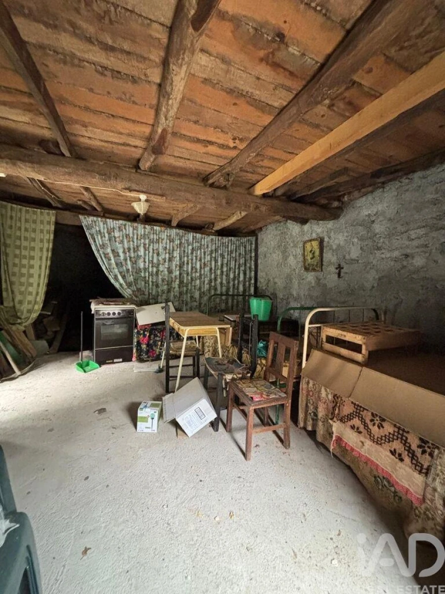 Moradia T2 para Venda em Sobreira Formosa e Alvito da Beira Foto 15