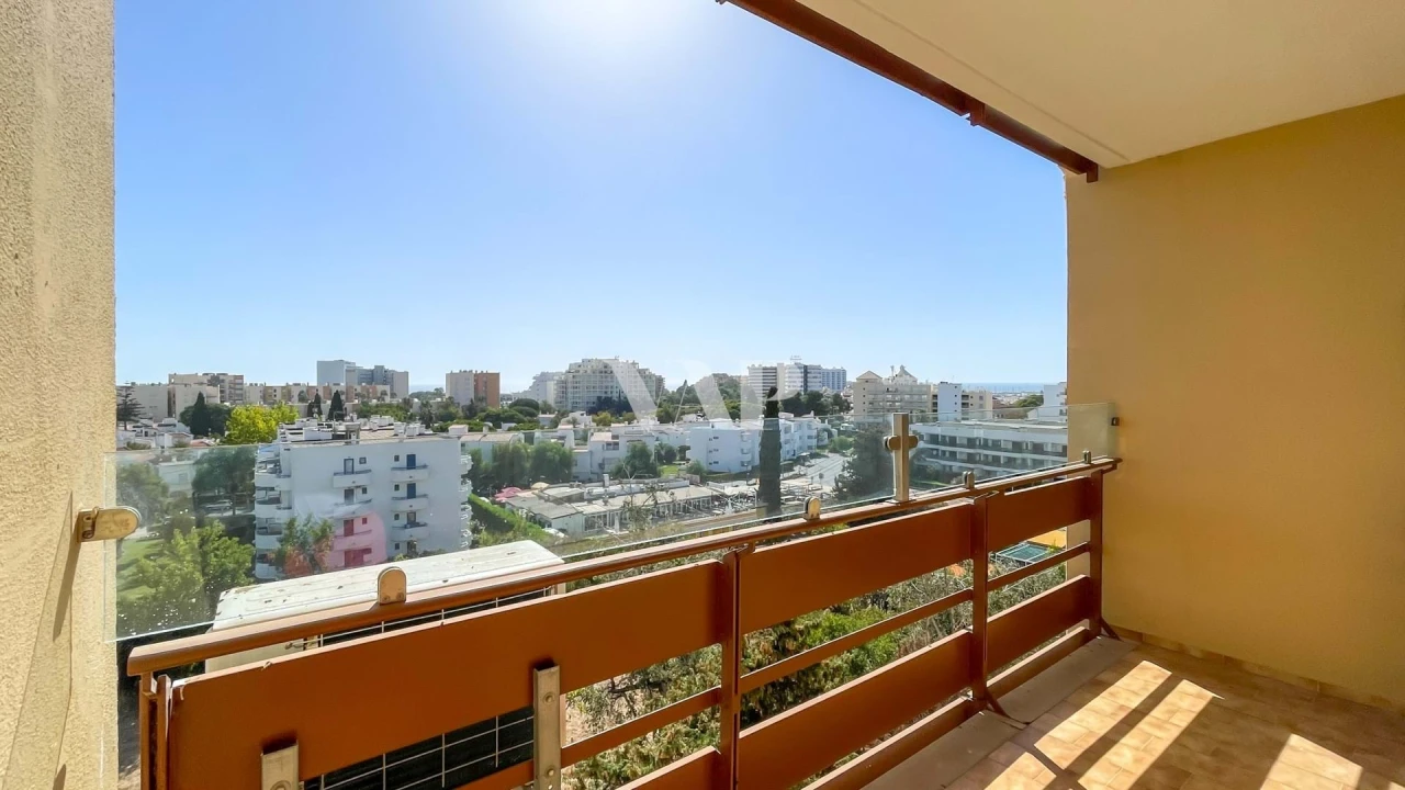 Apartamento T2 para Venda em Quarteira Foto 22