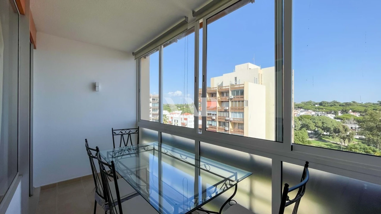 Apartamento T2 para Venda em Quarteira Foto 11
