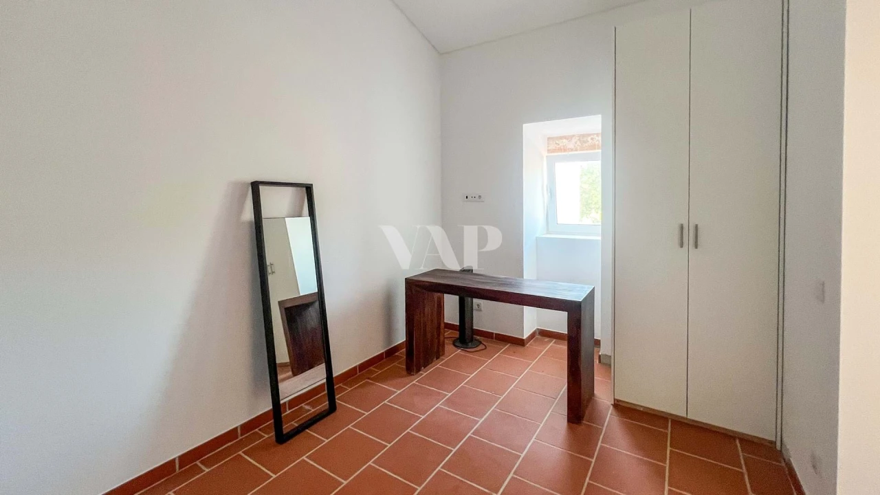 Moradia T12 para Venda em Salir Foto 17