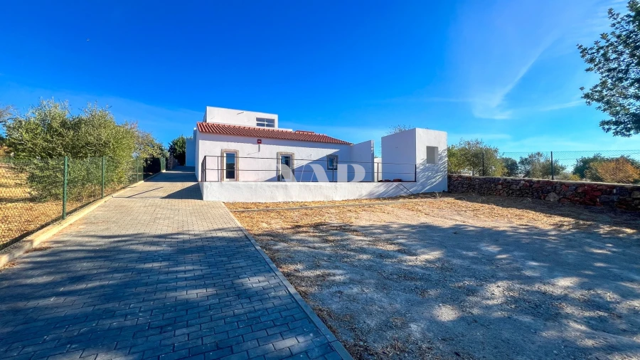 Moradia T12 para Venda em Salir