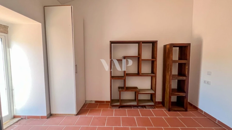 Moradia T12 para Venda em Salir Foto 18