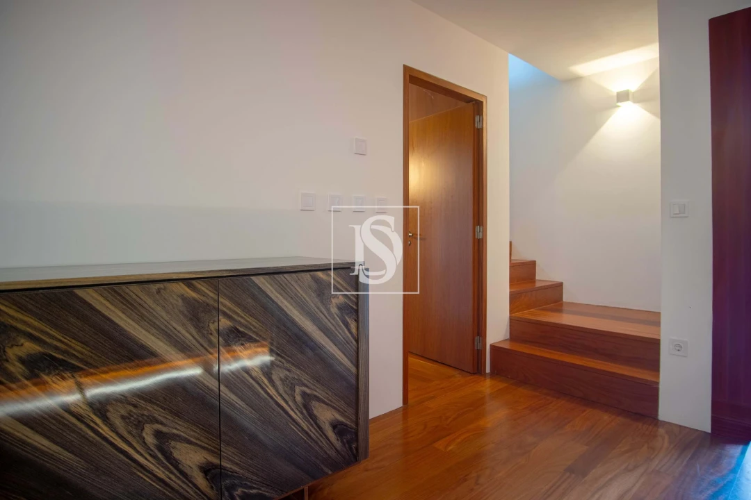 Moradia T4 para Venda em Pinheiro da Bemposta, Travanca e Palmaz Foto 5