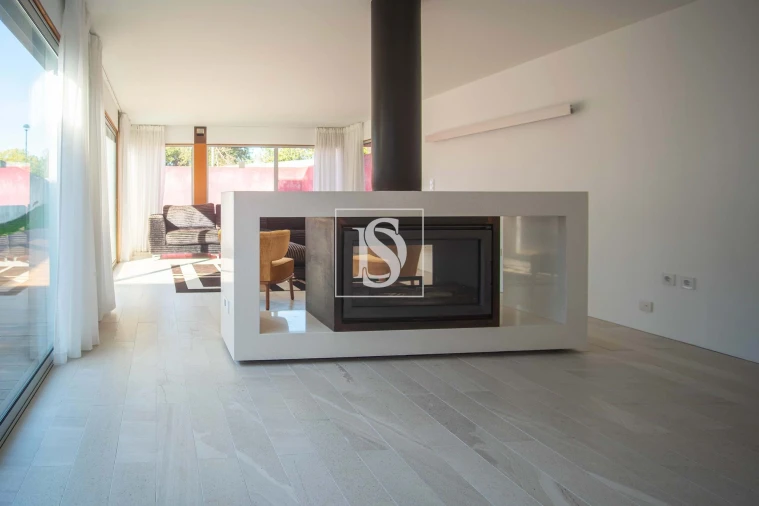 Moradia T4 para Venda em Pinheiro da Bemposta, Travanca e Palmaz Foto 10