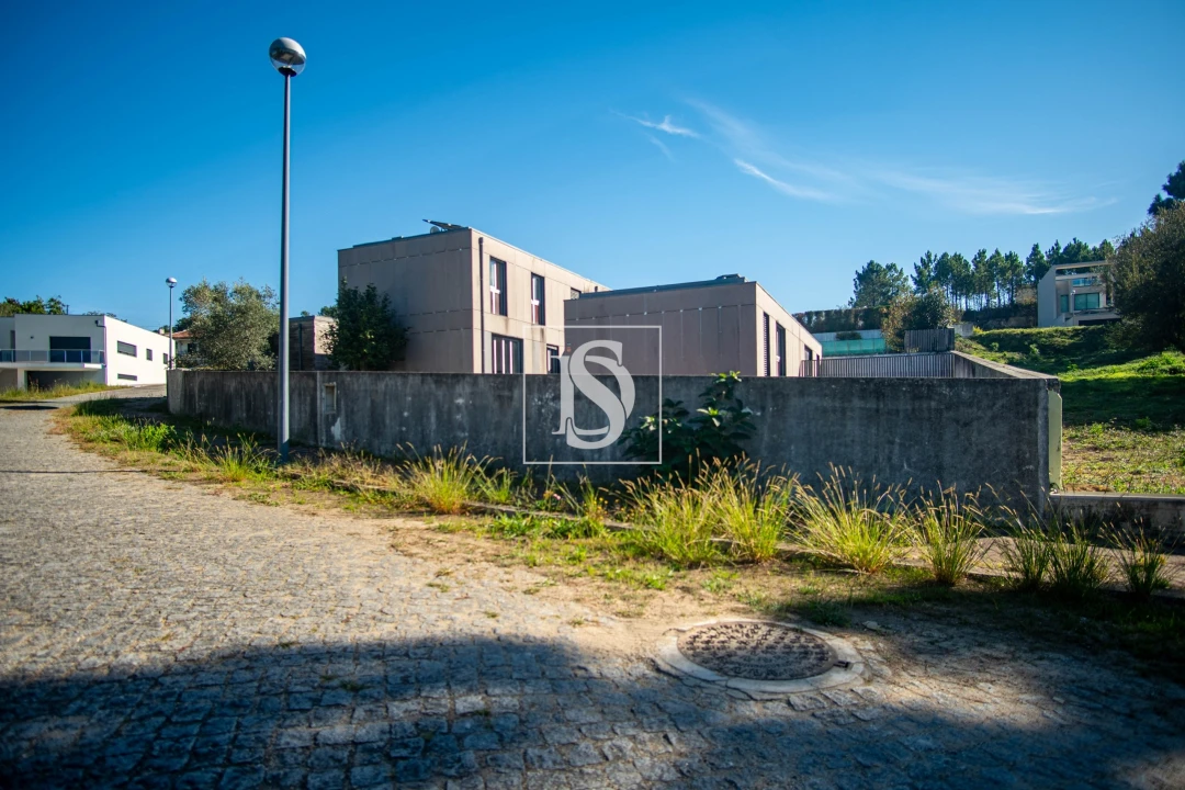 Moradia T4 para Venda em Pinheiro da Bemposta, Travanca e Palmaz Foto 41