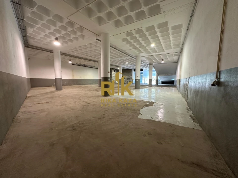 Negócio para Venda em Caniço Foto 2