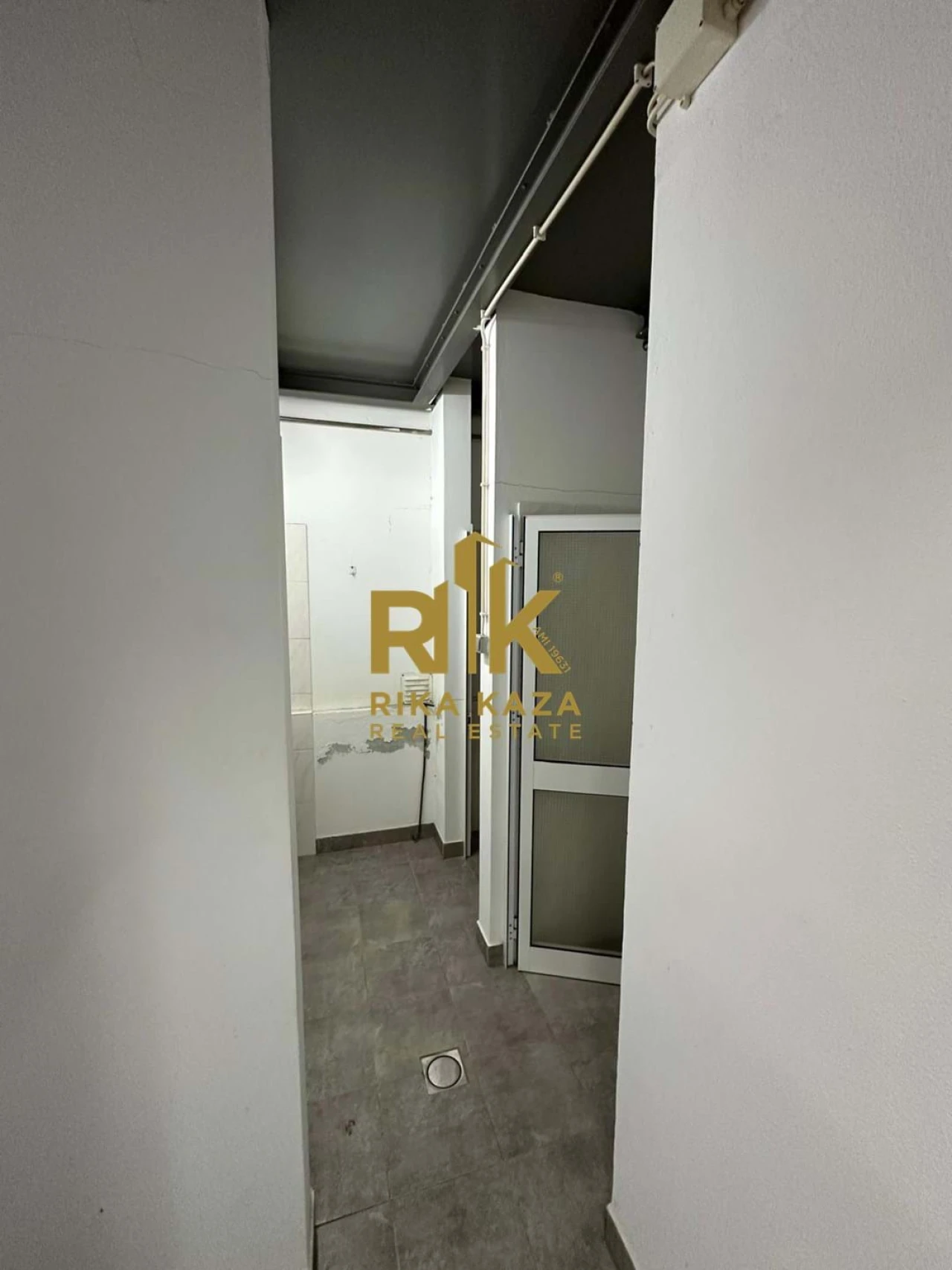 Negócio para Venda em Caniço Foto 17