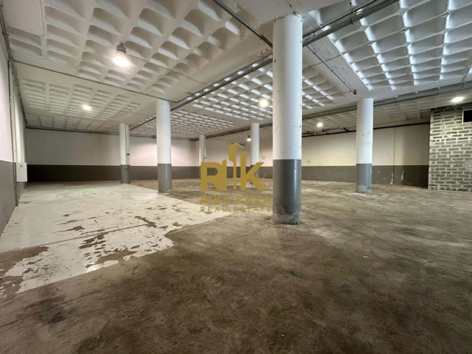 Negócio para Venda em Caniço Foto 32